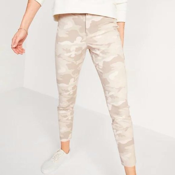 Pants - Old Navy High-Waisted Patterned Pixie Ankle Pants New